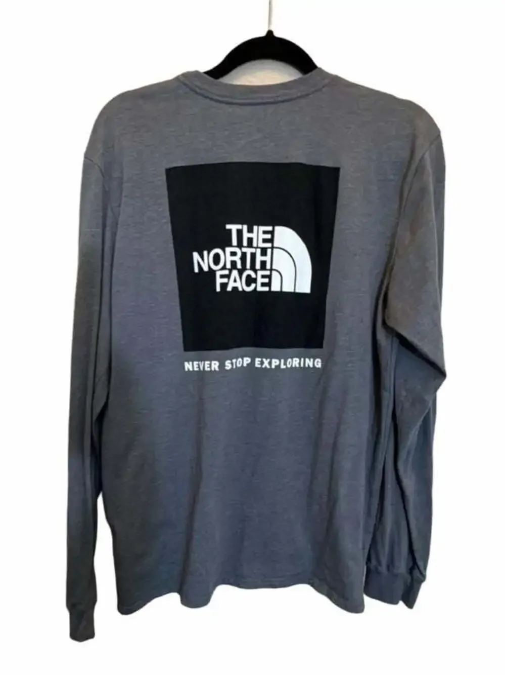 The North Face Men's Box NSE Long Sleeve Graphic T-Shirt Grey